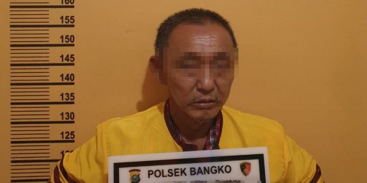 Main Judi Jenis Togel, Seorang Warga Di Amankan Unit Reskrim Polsek Bangko Polres Rohil Di Rumahnya