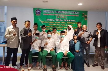 DPP PPDI Bukber dengan Pimpinan Media dan Berikan Bantuan kepada Anak Asuh Yayasan Masjid Baitul Jalal Pekanbaru