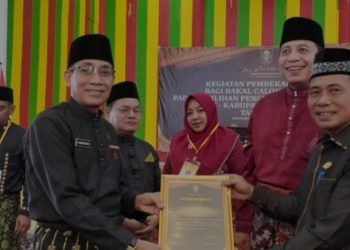 DPRD Rohil Melalui Pansus 3 Terima Penghargaan LAM Tentang Warkah Calon Penghulu