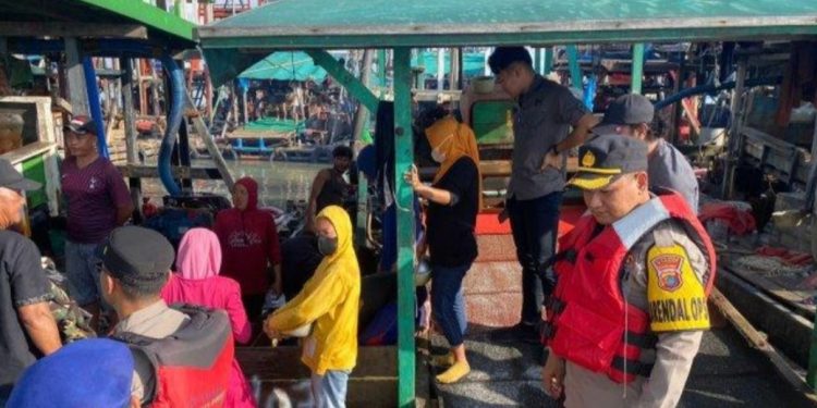 Penertiban Tambang Ilegal: Kapolres Bangka Temukan 100 Unit Ponton Ti Tower di Batu Hitam dan Sungai Rumpak