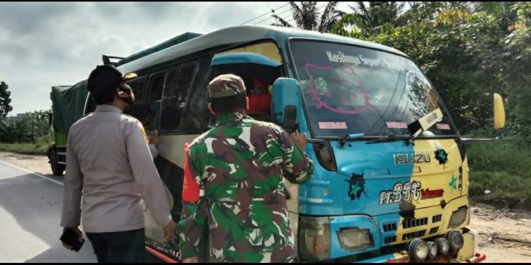 Polres Rohil Laksanakan Patroli R4 Pemantapan Harkamtibnas dan Sosialisasi Protokol Kesehatan