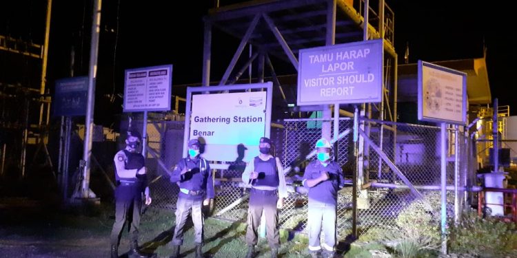 Polsek Rimba Melintang Polres Rohil Amankan Penyaluran BST Ke 338 KK Masyarakat Penerima