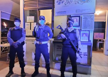Polsek Panipahan Laksanakan Kegiatan Pendampingan Pembagian Program Keluarga Harapan ( PKH )