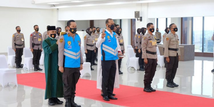 Pastikan Rekruitmen Dengan Prinsip Bersih, Transparan Dan Humanis, Panitia Dan Peserta Tanda Tangani Pakta Integritas dihadapan Kapolda Riau