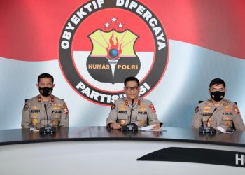 Pastikan Rekruitmen Dengan Prinsip Bersih, Transparan Dan Humanis, Panitia Dan Peserta Tanda Tangani Pakta Integritas dihadapan Kapolda Riau