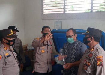 Terekam CCTV, 2 Pencuri Baterai Genset Berhasil di Tangkap Tim Opsnal Polsek Bangko.