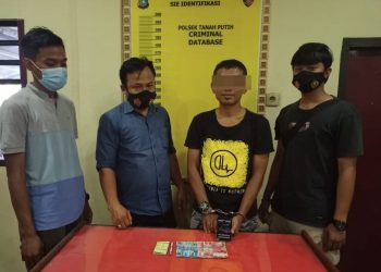 Terekam CCTV, 2 Pencuri Baterai Genset Berhasil di Tangkap Tim Opsnal Polsek Bangko.