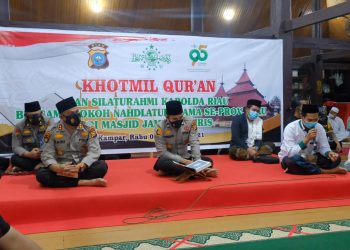 Kapolda Riau Ikuti Khotmil Qur’an dan Silaturahmi di Masjid Jami’ Air Tiris Kampar, Kapolres Jajaran Menandatangani MoU Dengan NU