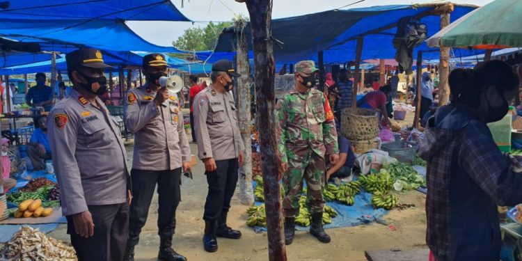 Polsek Tanah Putih Gencar Patroli Rutin Berikan Pemahaman Edukasi Tentang 5M Pada Masyarakat