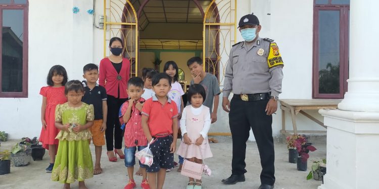 Congkel Jendela Rumah Lalu Curi Dompet, Pelaku Di Ciduk Polsek Kubu Di Kamarnya