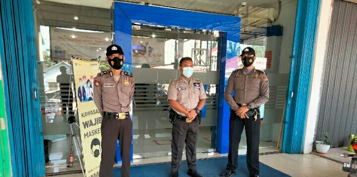 Patroli Pasar, Polsek Bunut Himbau Warga Taat Prokes
