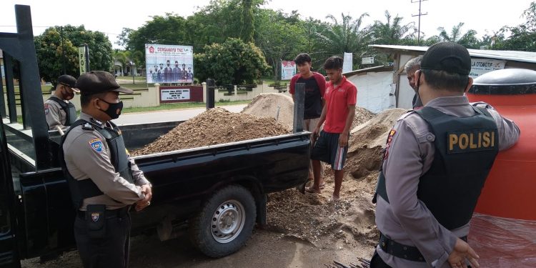 Melalui Yustisi, Polsek Ukui Terus Himbau Masyarakat Agar Disiplin Protokol Kesehatan