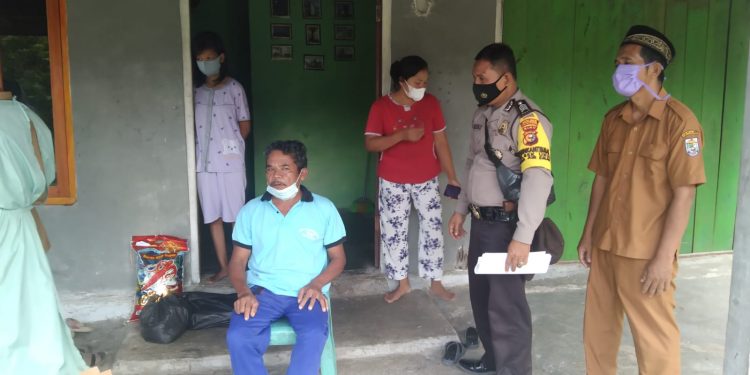 Polsek Ukui Bersama Gugus Tugas Desa Lakukan 3T