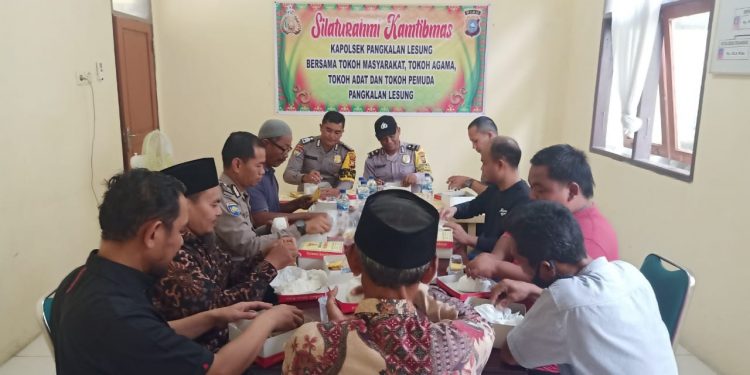 Jalin Silaturahmi Terhadap Sejumlah Tokoh, Ini yang Disampaikan Kapolsek Pangkalan Lesung