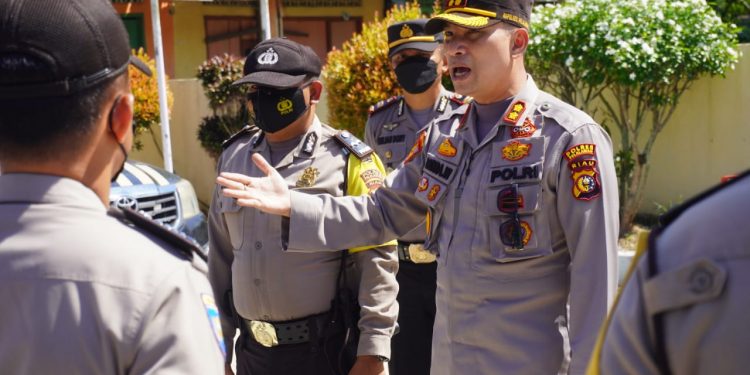 Kapolres Pelalawan Tekankan Aturan Penggunaan Gampol ke Jajaran Polsek