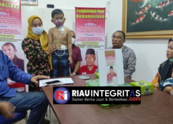 BUKA DOMPET PEDULI, Ir Effendi Sianipar Bersama Aktivis; Ayo Bantu Masyarakat Kurang Mampu
