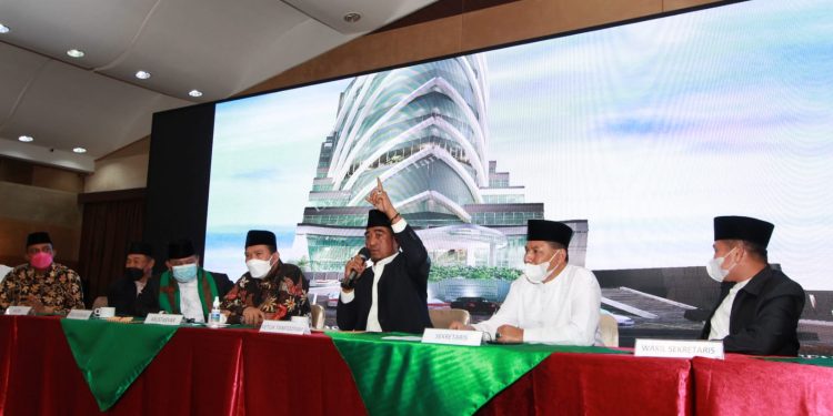 Rapat Perdana PWNU Riau Dengan PCNU Se-Riau, Sekaligus Penyerahan SK PWNU Provinsi Riau Masa Khidmat 2021-2026