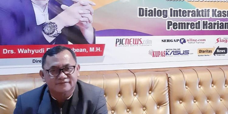 Kiprah Sang Guru Jurnalis & Ketua Perhimpunan Jurnalis Siber Provinsi Riau: Drs.Wahyudi El Panggabean, M.H