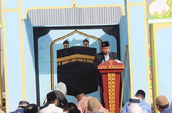 Pelaksanaan Sholat Idul Fitri dan Penyerahan Remisi Khusus kepada Warga Binaan Pemasyarakatan Kelas II Bengkalis