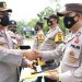 Dalam Pendataan Masyarakat Penerima BTPKLW Tertinggi, Kapolres Siak Berikan Penghargaan kepada Personil