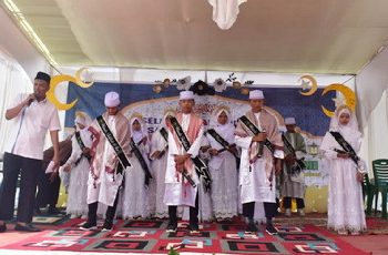 Acara Pelepasan dan Wisuda Dai Muda Tahfidz Angkatan Pertama Pondok Pesantren MI Tahfidz Al-Qur’an Nurul Ilmi Kecamatan Tualang