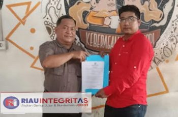 Serahkan Mandat Pembentukan DPC PJS Dumai, Wahyudi: Segera Rapat dan Bentuk Pengurus