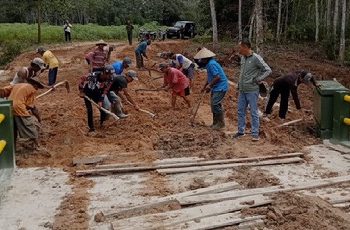 Tobroni KaDes Kibang Budi Jaya Realisasikan APBD atau APBT Tahun Anggaran 2022
