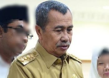 Suhu Politik Riau Terus Memanas: SEMOGA BAPAK, MAMPU BERTAHAN…