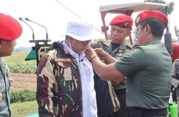 Apresiasi Kinerja Kementan, Wamen Harvick Menjadi Warga Kehormatan Kodam Bukit Barisan dan BNPT