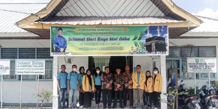Penghulu Kampung Tualang Kedatangan Dosen Sekaligus Pengacara UAS Mendampingi Mahasiswa Unilak