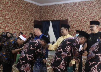 Afrizal Sintong Lepas Peserta MTQ ke Provinsi Riau
