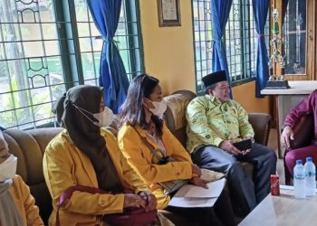 KBM Mahasiswa Unilak Berikan Penyuluhan Hukum di Kampung Tualang