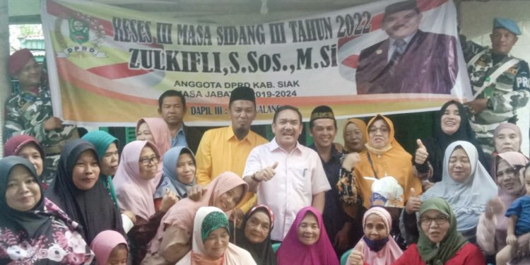H. Asril Dampingi Zulkifli S.Sos. M.Si Melaksanakan Reses