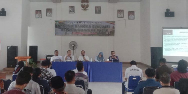 Evaluasi Kepatuhan Wajib Pajak Kecamatan Tualang dan Kecamatan Sungai Mandau