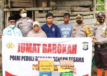 Kapolres Siak Mengaku Senang Ikuti Program Jumat Barokah Pertamanya