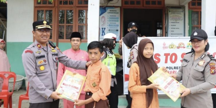 Kembali Polwan Polres Rohil Gelar Goes To School