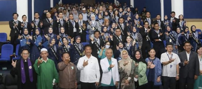 Hadiri Yudisium dan Sumpah Dokter UNIBA, Rudi: Ingin Sektor Kesehatan Batam Semakin Mumpuni