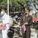 Upika Kecamatan Tualang Bagikan Bendera Gratis ke Masyarakat