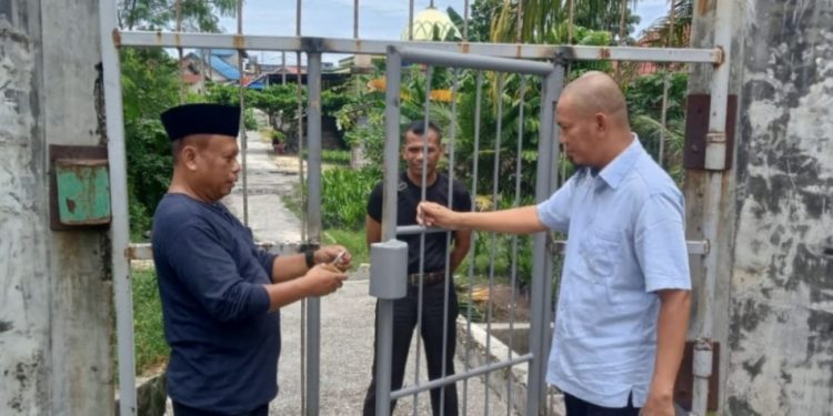Kepsek SD, SMP, SMK S YPPI Perawang Kompak Apresiasi H. Asril Panglimo Besar LBLK