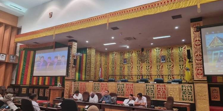 Komisi III DPRD Pekanbaru Rapat dengan Kemenag dan Kepala Sekolah Madrasah Bahas Persiapan PPDB
