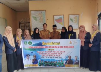 Mahasiswa STAIN Bengkalis dan Warga Olah Buah Jadi Minuman Segar