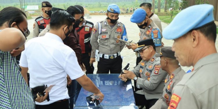 Sipropam Polres Tulang Bawang Barat Cek Personel Pemegang Senpi Dinas