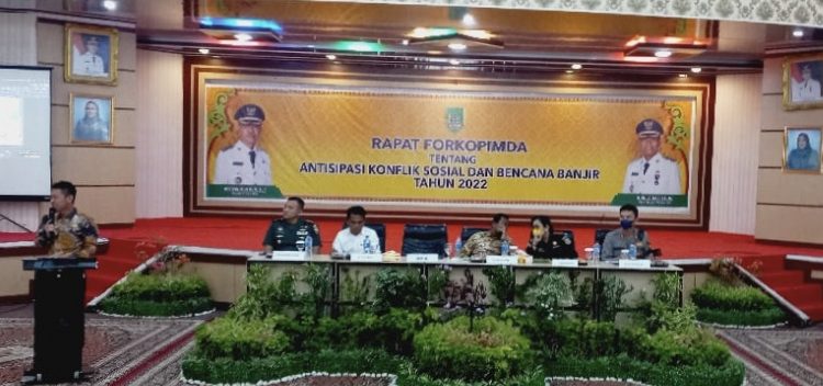 Kapolres Rohil Hadiri Rapat Forkopimda Terkait Antisipasi Konflik Sosial dan Bencana Banjir