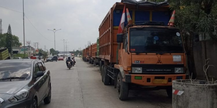 Terkait Truck Parkir di Bahu Jalan, Polresta Akan Berkoordinasi Dengan Dinahub