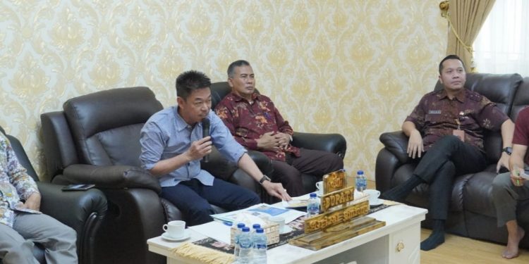 Bupati Rohil Jadi Narsum Seminar Internasional ADIPSI, Dihadiri Ribuan Dosen