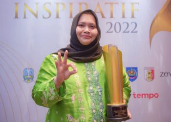 Satu- Satunya di Riau, Bupati Kasmarni Terima Penghargaan Sebagai Kepala Daerah Perempuan Inspiratif