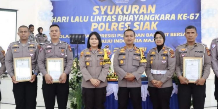 Meriahkan HUT Lalin Bhayangkara ke 67, Pocil Satlantas Polres Siak Tampil Memukau Dengan Atraksi 