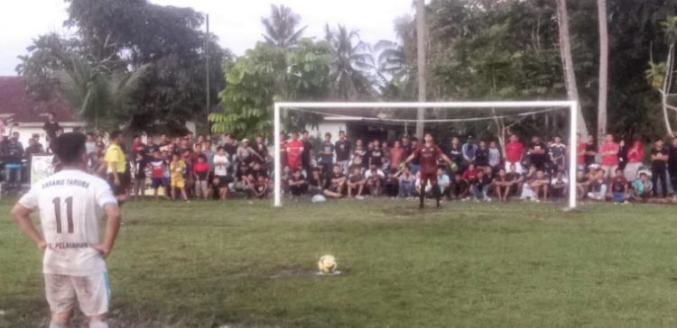 Karang Taruna Pelalawan FC Lanjut Perdelapan Final Open Tournament Sepakbola Tualang Cup 1
