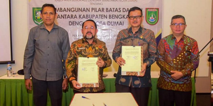 Pembangunan Pilar Batas Daerah, Sekda Bustami Tandatangani PKS