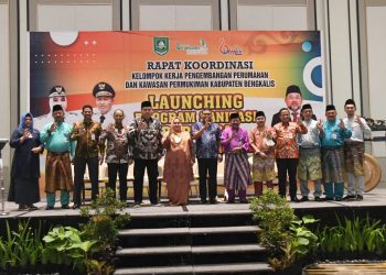 Bupati Bengkalis Luncurkan Program Sanitasi Bermasa